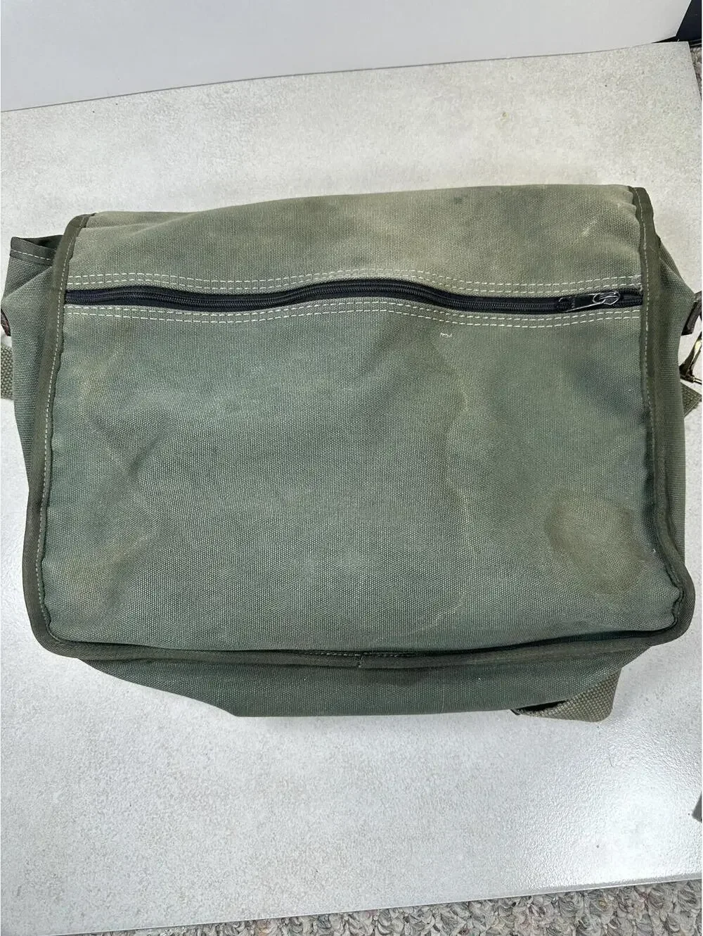 VTG Orvis Company Waxed Canvas Leather Messenger Bag Green 6 Pockets